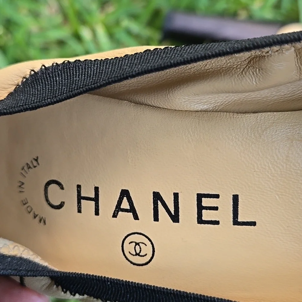 Chanel Lambskin Patent CC Elastic Stretch Pumps, Two Tone Beige Black Size 37.5